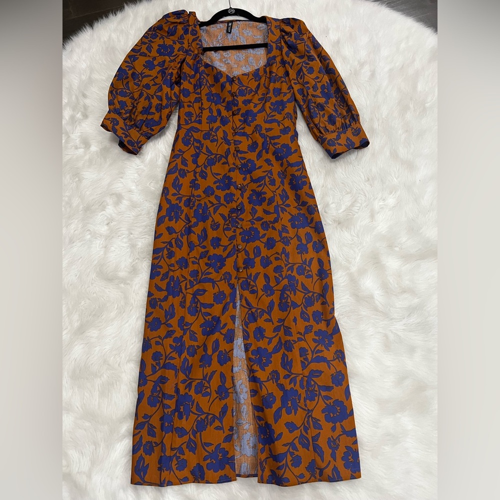 Small Zara Dress with balloon Sleeve fitted